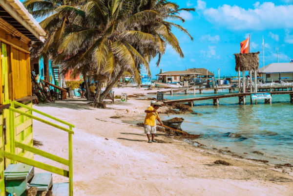 diving Belize in Covid times