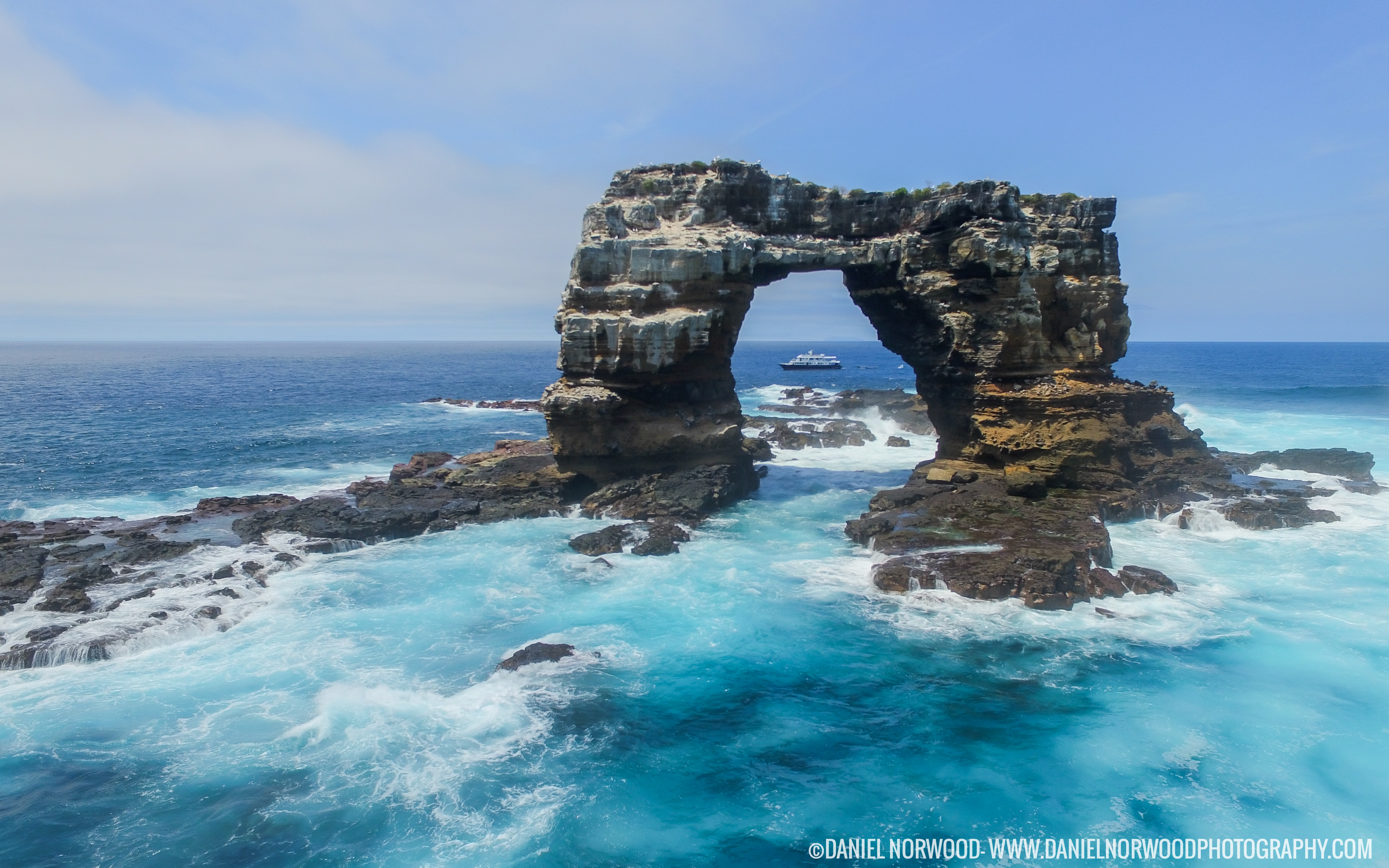 Darwin's Arch collapses