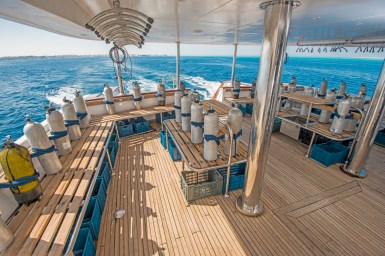 Grand Sea Explorer dive deck