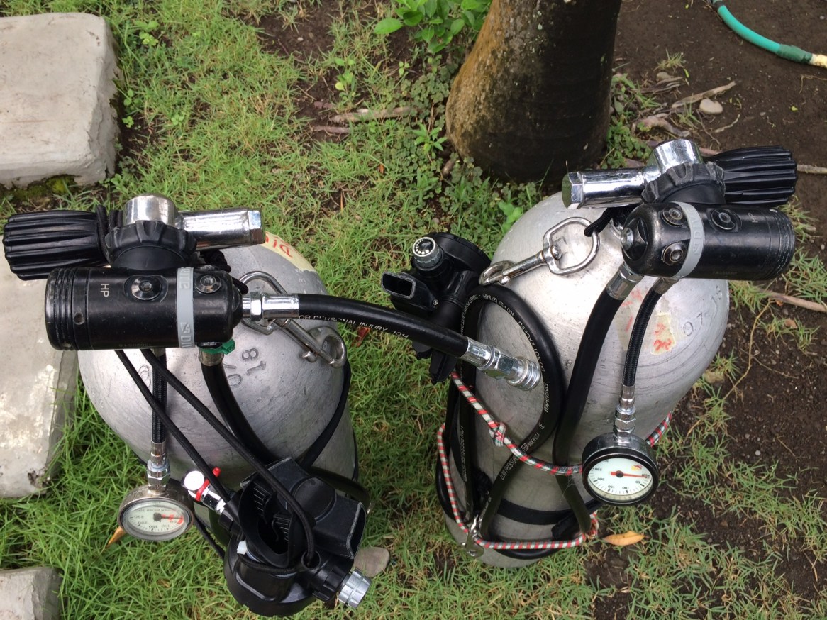 Typical sidemount setup (credit Yvonne Press)