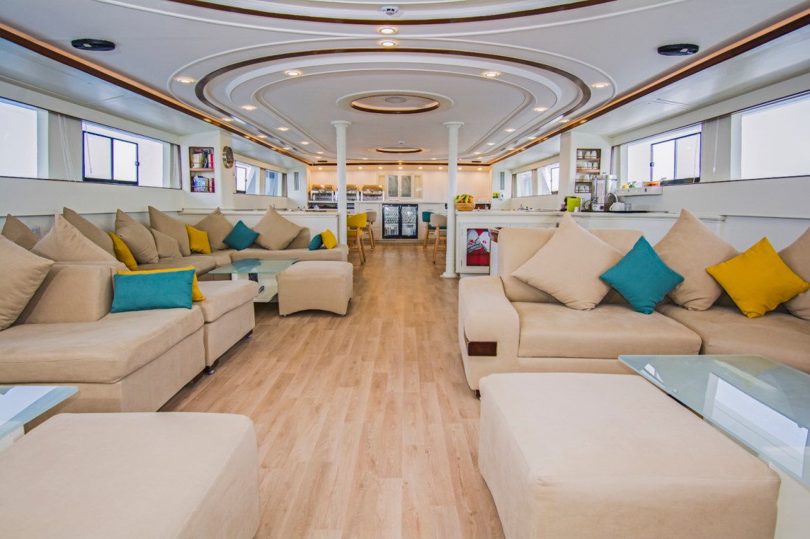 Grand Sea Explorer salon
