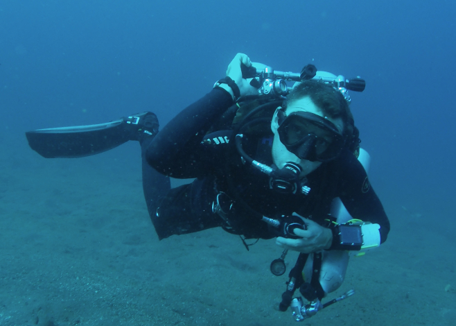 A diver conducts a valve drill (photo credit Nathan Wong)